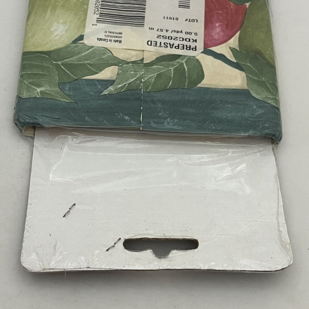 Imperial Wall Paper Border Sculpted Edge Vine Apple Fruit Border 5 Yards - Picture 15 of 16